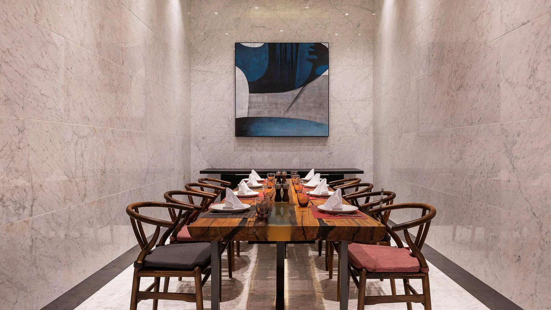 Novotel Suites Shanghai Hongqiao 4*,  China