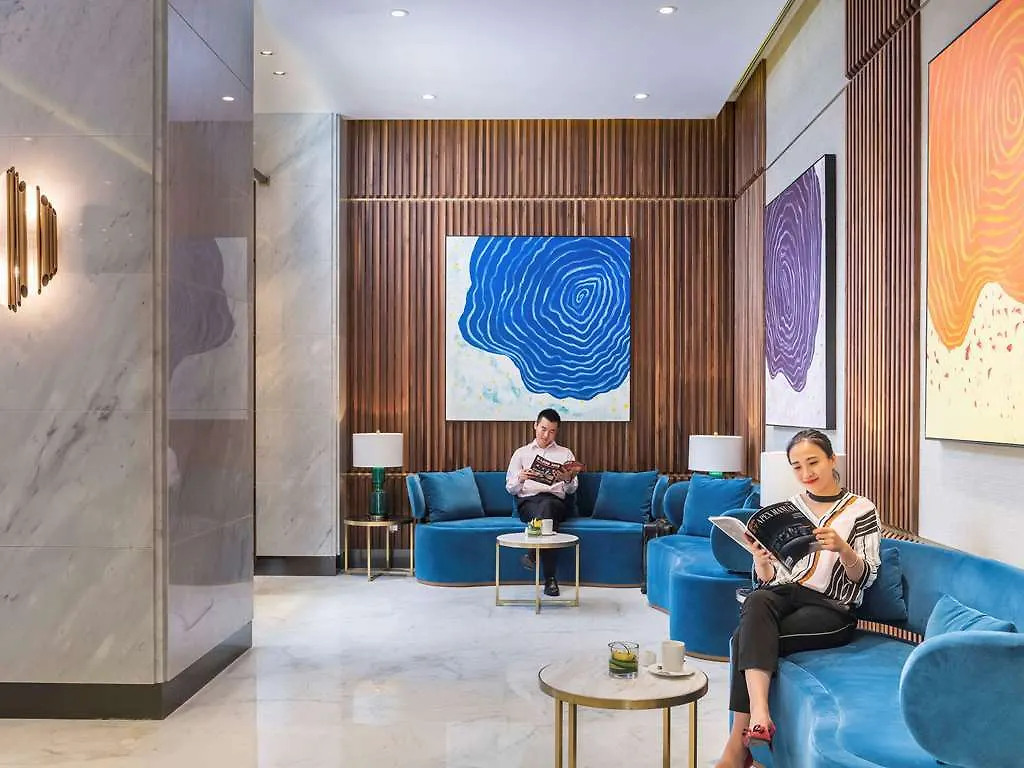 Novotel Suites Shanghai Hongqiao 4*,